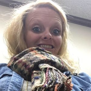 Meet your Posher, Niki